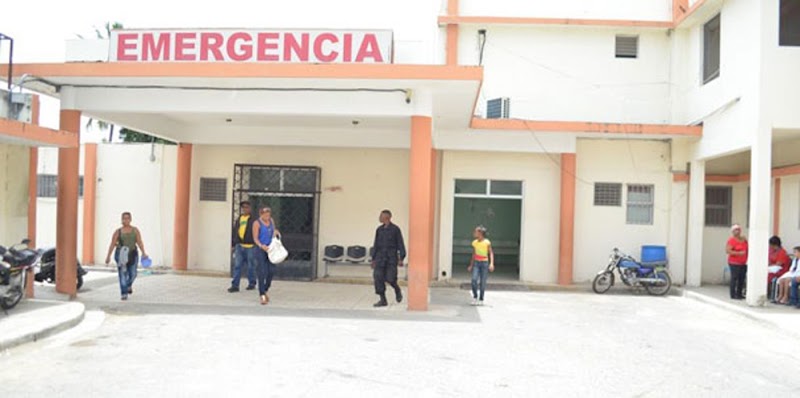 Denuncian venta de medicinas a pacientes en hospital de SFM;  autoridades desmienten 