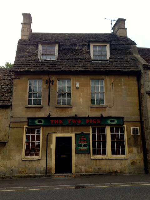 The Two Pigs Corsham