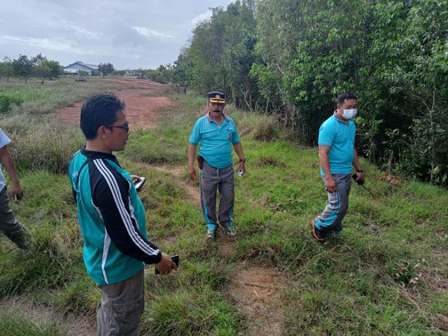 Yunus Banghely Tinjau Rencana Lahan Pembangunan Mako Polairur Polres Merauke.lelemuku.com.jpg