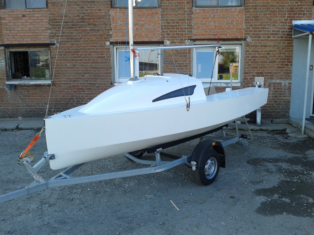 15 foot cabine daysailer - Boat Design Forums