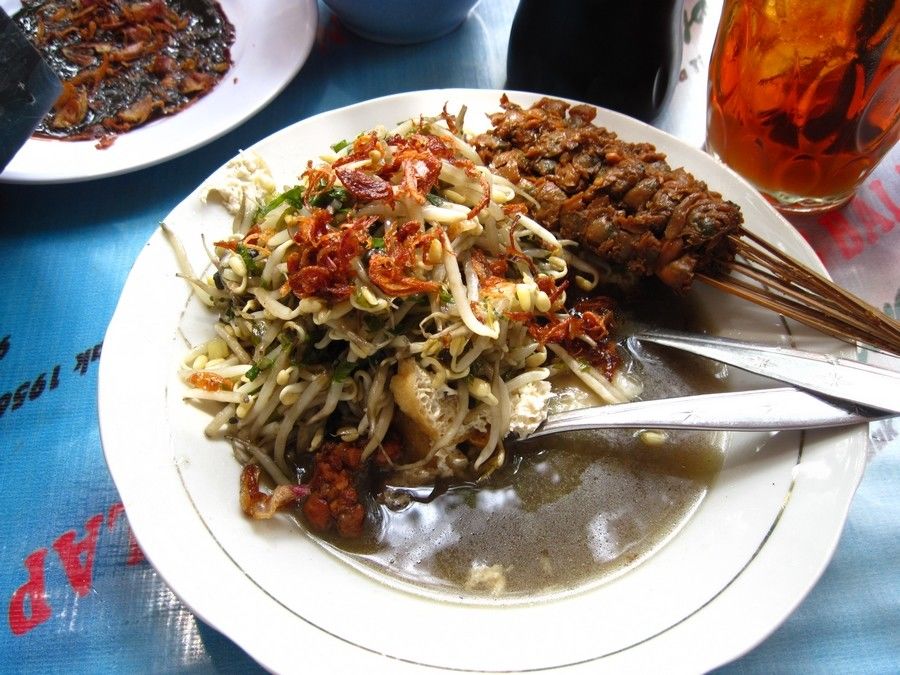 lontong balap, lontong balap Surabaya, kuliner khas Surabaya, makanan khas Surabaya, makanan enak Surabaya