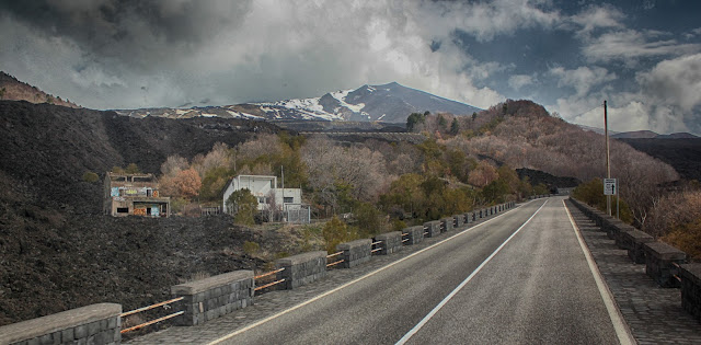 Mt. Etna volcano Sicily Italy Catania lava eruption history ©RocDocTravel.com