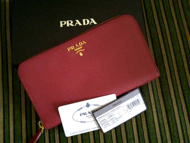 prada malaysia event ss gb blackberry bold prada wallet in book ...