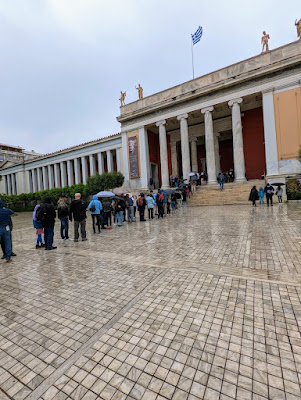 Athens Itinerary: Crowds outside the National Archaeological Museum
