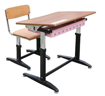 Lợi ích và cách chọn bàn ghế học sinh điều chỉnh độ cao cho trẻ