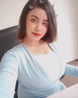 tante cantik