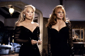 Meryl Streep and Goldie Hawn in Death Becomes Her