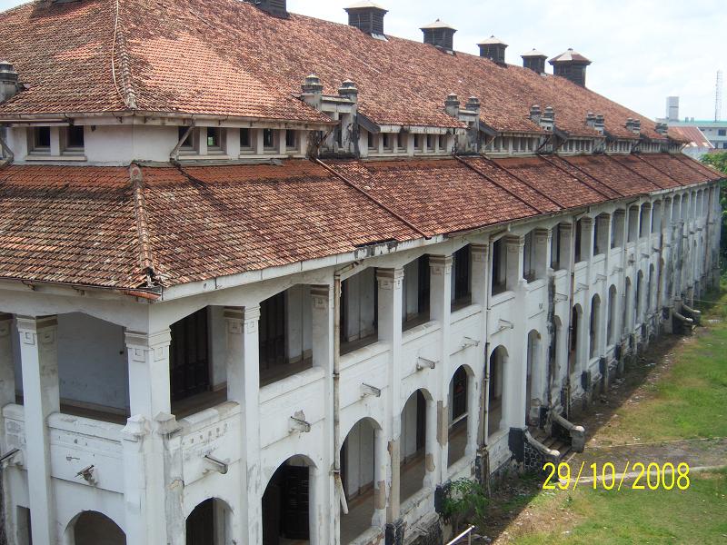 Lawang Seribu: Bangunan Kuno Lawang Sewu