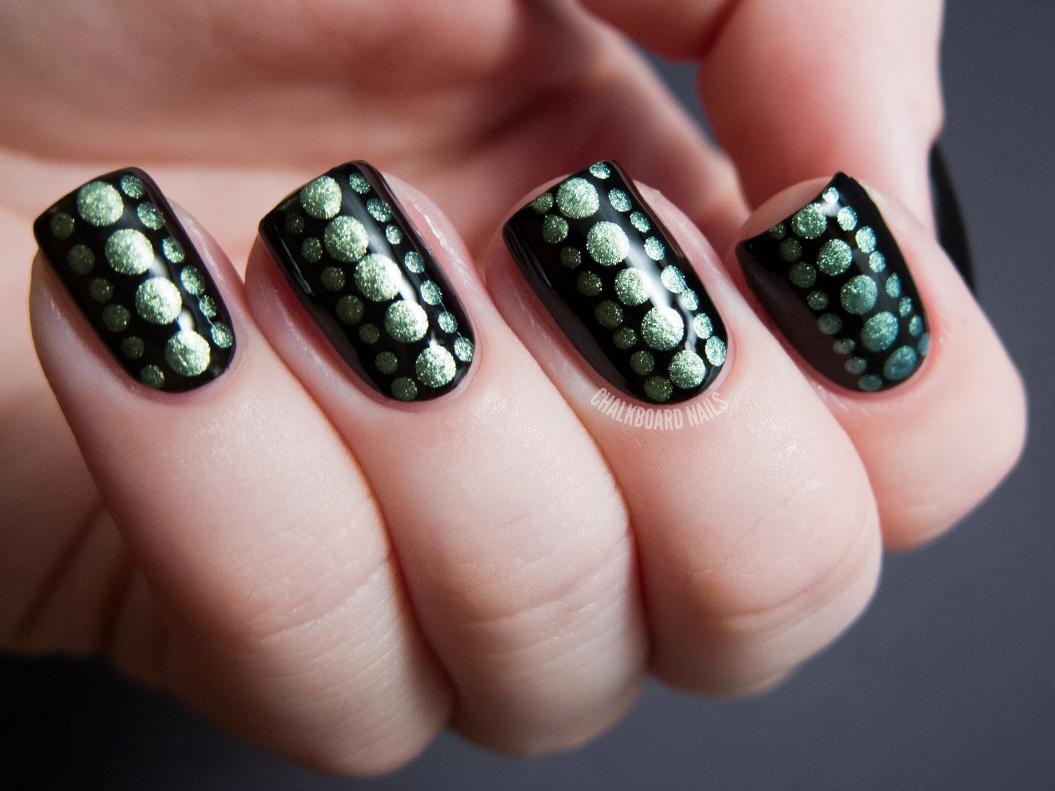Fingernail Designs: Easy Nail Art