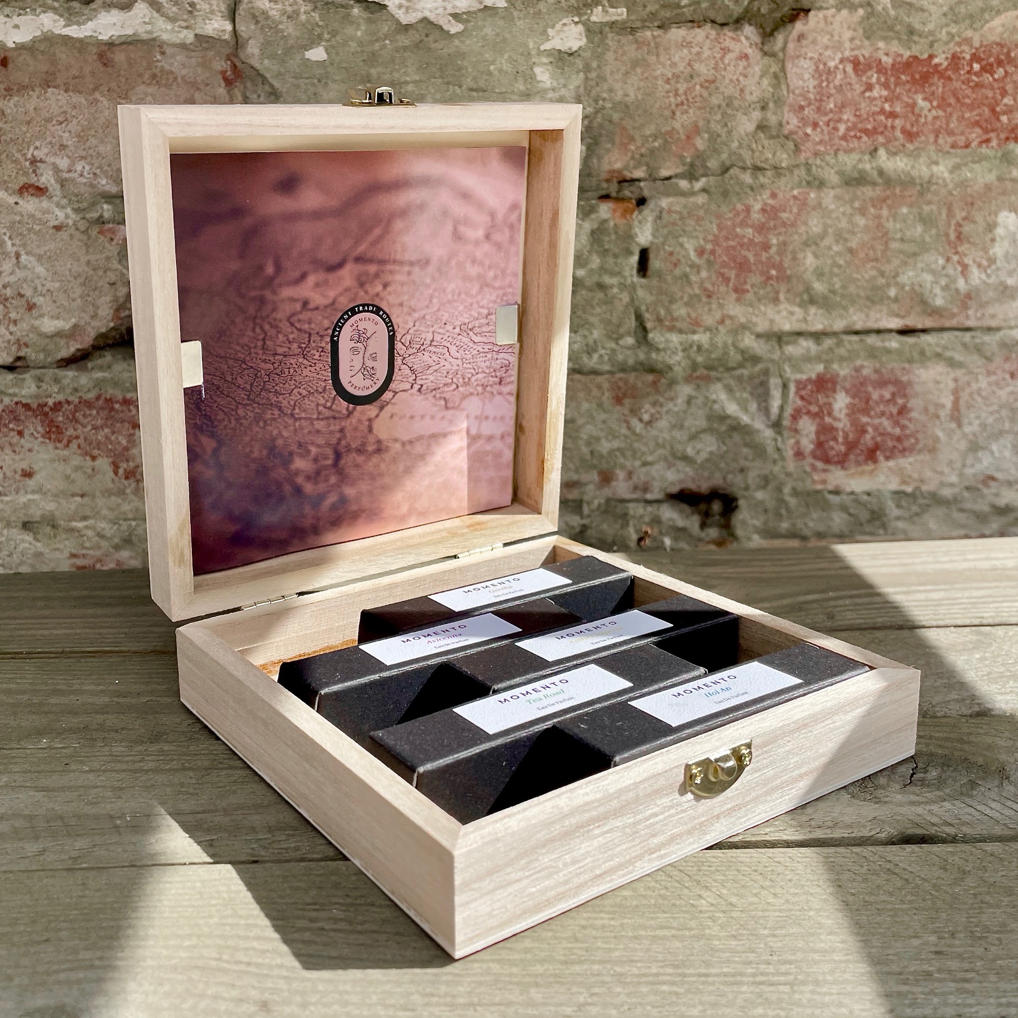 Picture of a Momento Perfumery Discovery Set