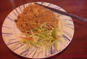 chicken pad thai