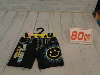 中古品　子供服　８０ｃｍ　SMILEY　FACE　ブラック　ハーフパンツ　３３０円