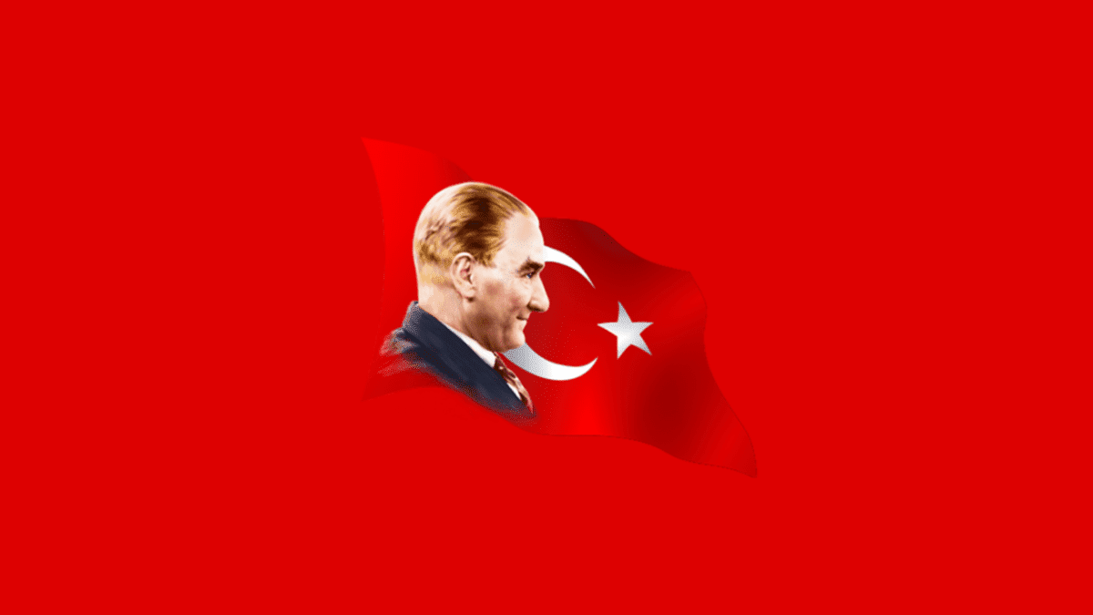 Türkiye'de yıllardır, belirli bir kitle tarafından Atatürk düşmanlığı yapılıyor.