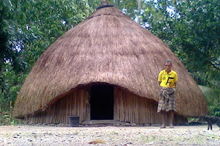 rumah ume kbubu NTT