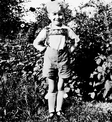Paul Briscoe, Hitler's Little Helper