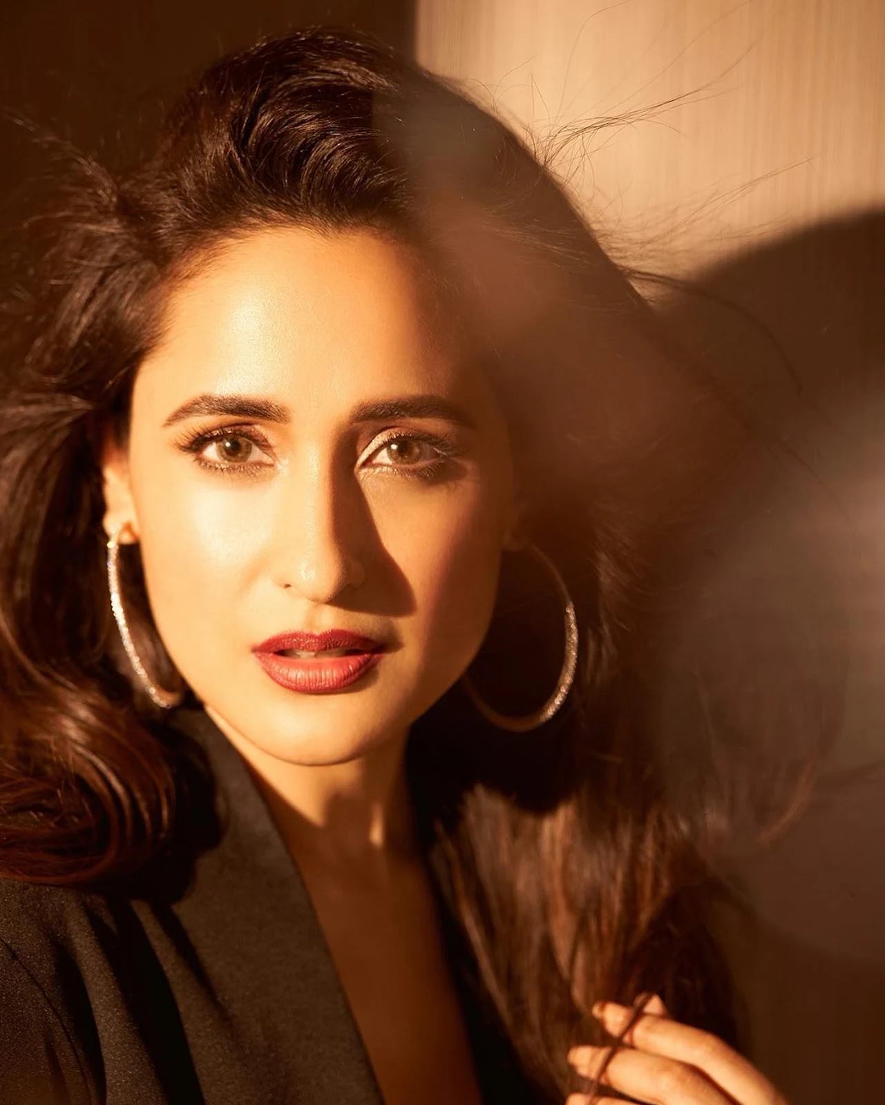 Pragya Jaiswal sexy face close up