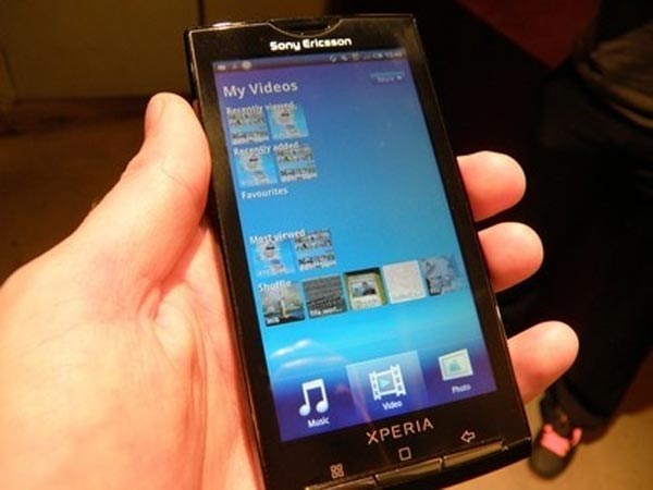 sony ericsson xperia x10 white. Sony Ericsson Xperia X10