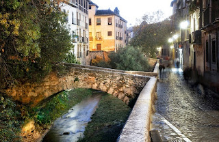 Darro tour in Granada