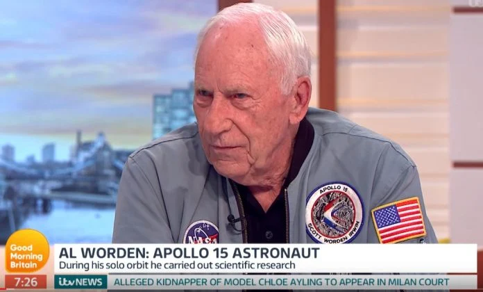 Al Worden αστροναύτης του Apollo 15: Είμαστε εξωγήινοι που προέρχονται από ένα άλλο πλανήτη! (Βίντεο)