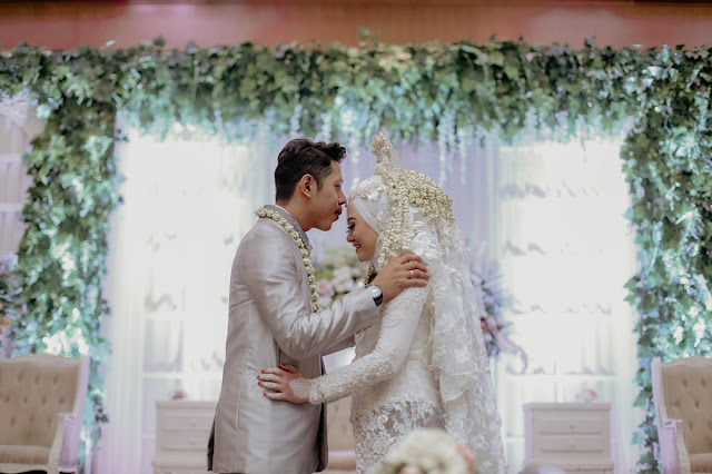 JASA FOTO WEDDING JAKARTA,JASA WEDDING JAKARTA, FOTOGRAFER JAKARTA,FOTO WEDDING MURAH BEKASI,HARGA JASA FOTO VIDEO SHOOTING PERNIKAHAN,JASA  FOTOGRAFER PERNIKAHAN