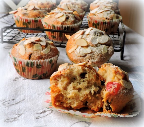 Panettone Muffins