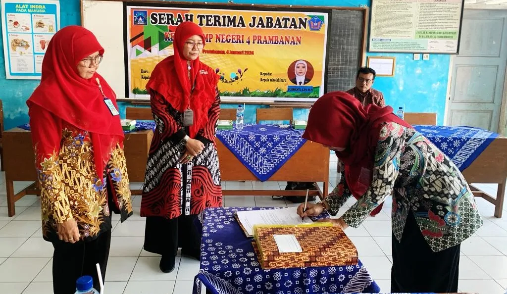 Serah Terima Jabatan Kepala SMP Negeri 4 Prambanan