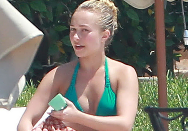 Hayden Panettiere - Bikini Candids in Cabo San Lucas