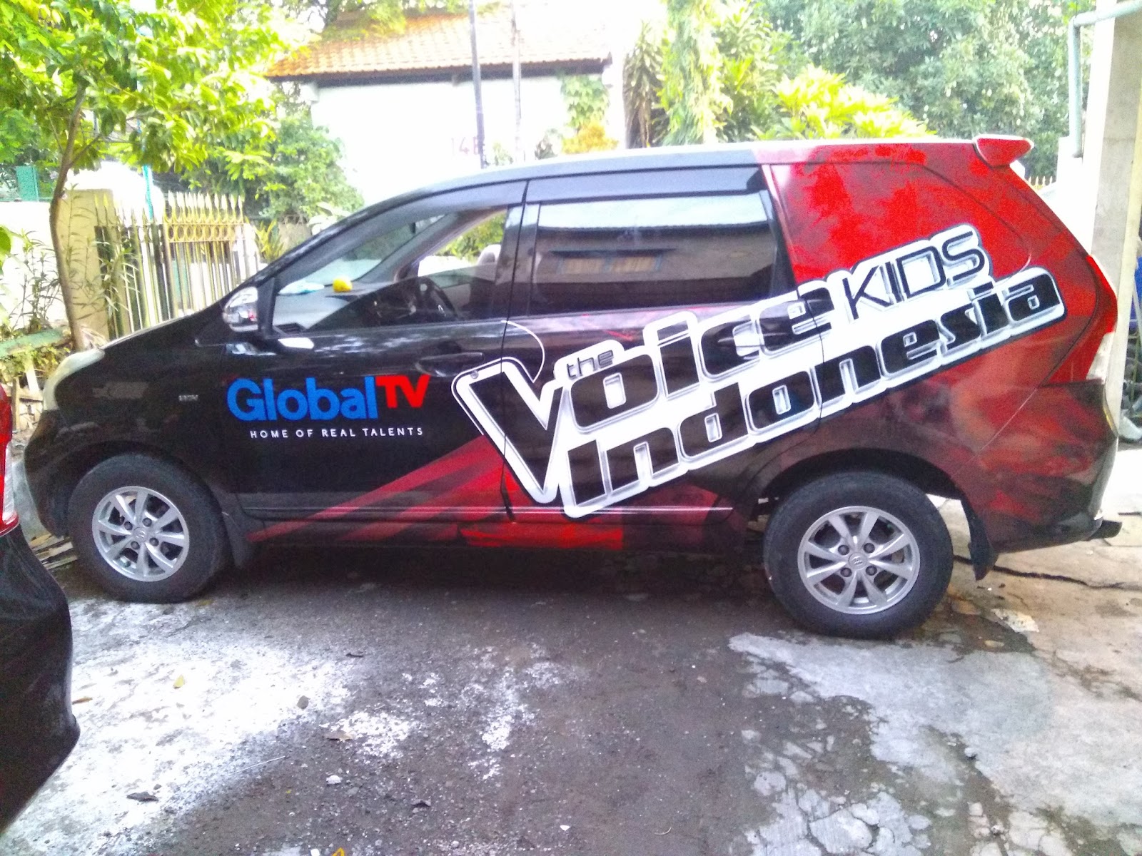 Full Branding VOICE KIDS INDONESIA GLOBAL TV Sticker Mobil