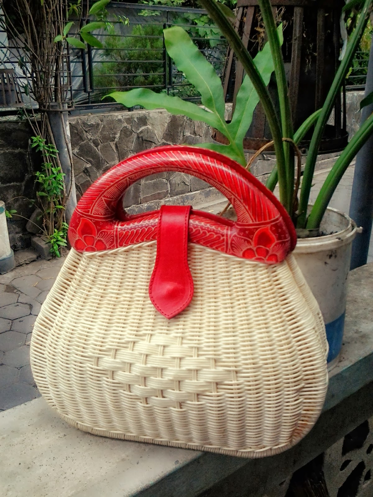  Tas  Rotan  etnik TAS  ANYAMAN JOGJA 