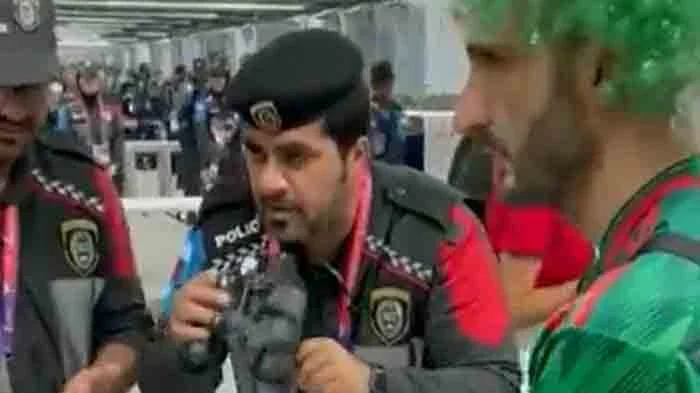 FIFA World Cup 2022: Mexican fan tries to sneak alcohol in binoculars, gets caught; video goes viral, Doha, Qatar, FIFA-World-Cup-2022, Liquor, Video, Gulf, World