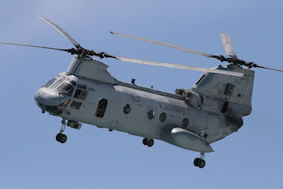 Marines_Chopper_Hovering