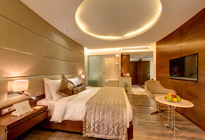 luxury hotel in Pune