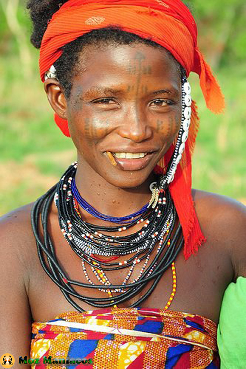 Sorrisos lindos de mulheres africanas - MMO