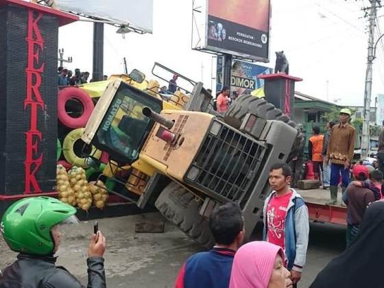 Kecelakaan Kembali Terjadi Di Pasar Kertek Pada 26 Januri 2019 Lalu