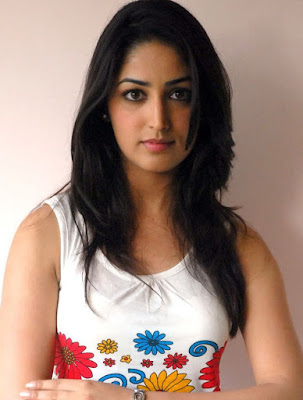 YAMI GAUTAM  HD AND LATEST WALLPAPER FREE DOWNLOAD  31