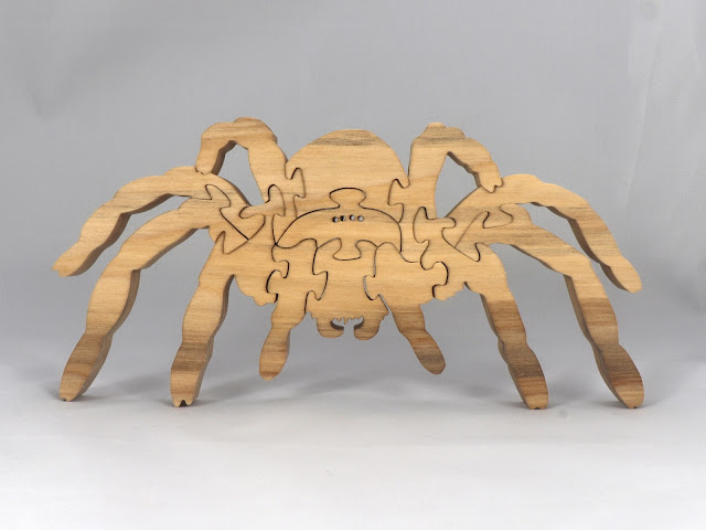 Spider Puzzle, Handmade cup Tarantula, Arachnid, Free Standing, 13 Pieces, Suitable For Children or Adults, Wood Toy Animal