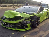 Inilah Foto Mobil Lamborghini Dan Kronologi Tabrakan Hotman Paris Hutapea