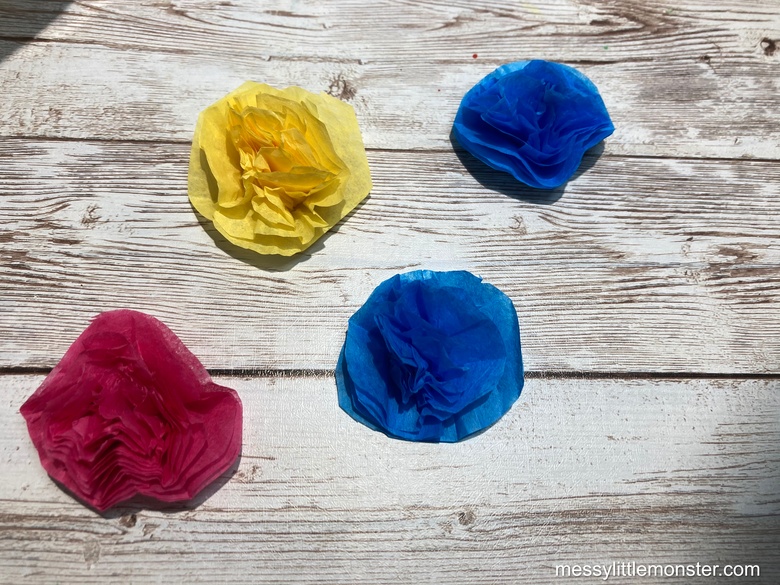 Frida Kahlo paper flowers