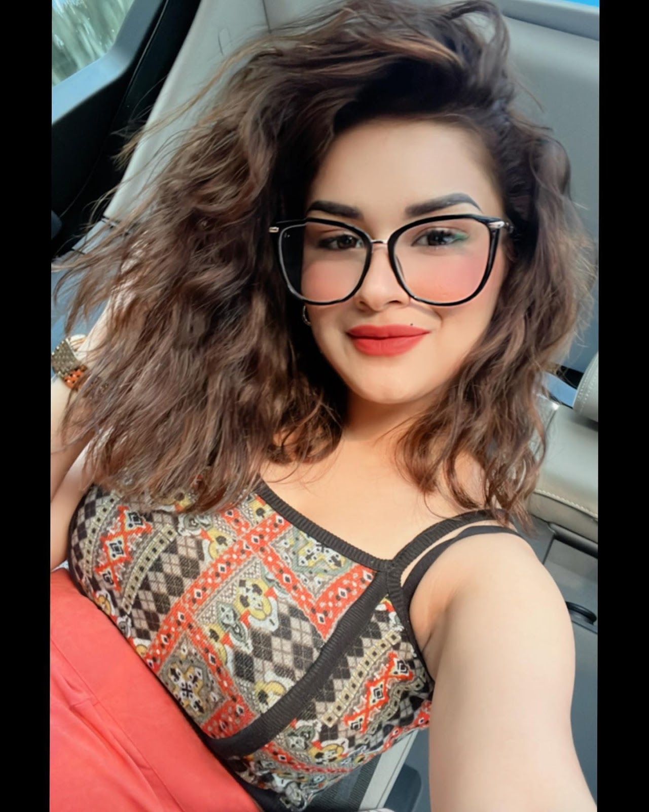 Avneet kaur pic