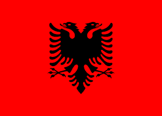 علم دولة ألبانيا :