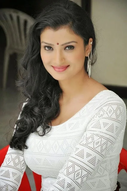 Miss Leelavathi Actress Ishita Vyas Latest Photos in White Dress