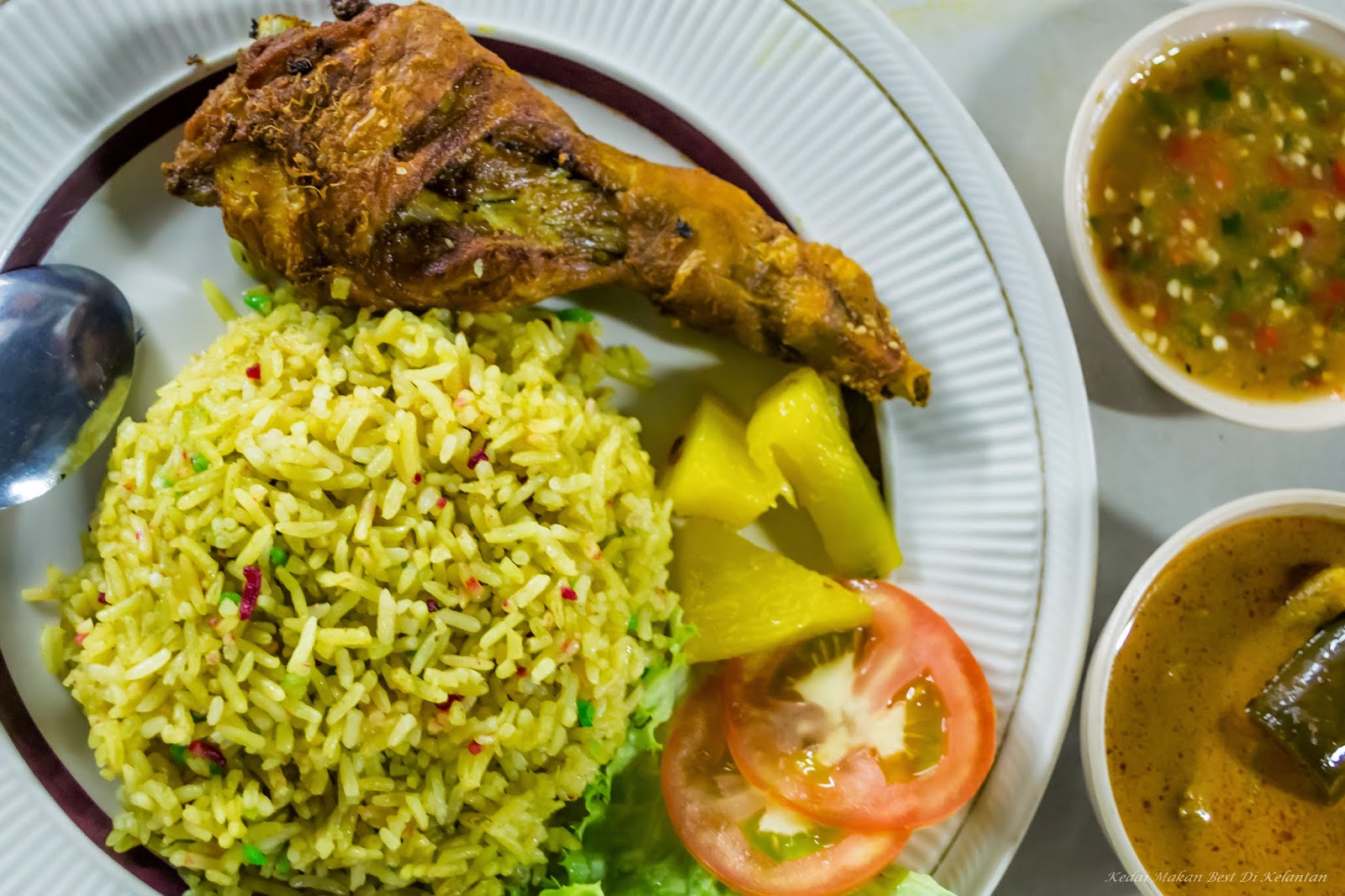 KEDAI MAKAN BEST DI KELANTAN Nasi  Briyani  Ayam  Goreng 