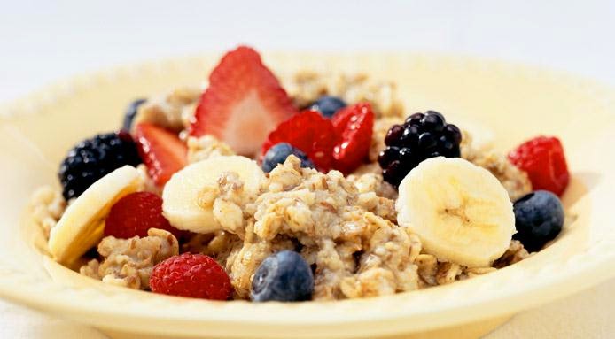 Fruit Oatmeal 11 Quick and Healthy Breakfast Idea - Fit and Fabulous Friday