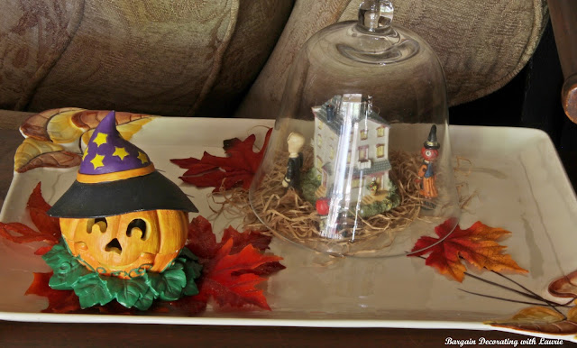 Halloween Vignettes-Bargain Decorating with Laurie