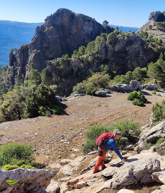 Circular a Peña Corva desde el Área Recreativa Gil Cobo (Sierra de Las Villas)