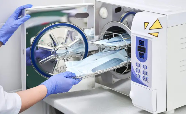 Teknik Sterilisasi Peralatan Laboratorium dengan Autoclave