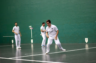 Partido de pelota mano en el Frontón Barakaldés