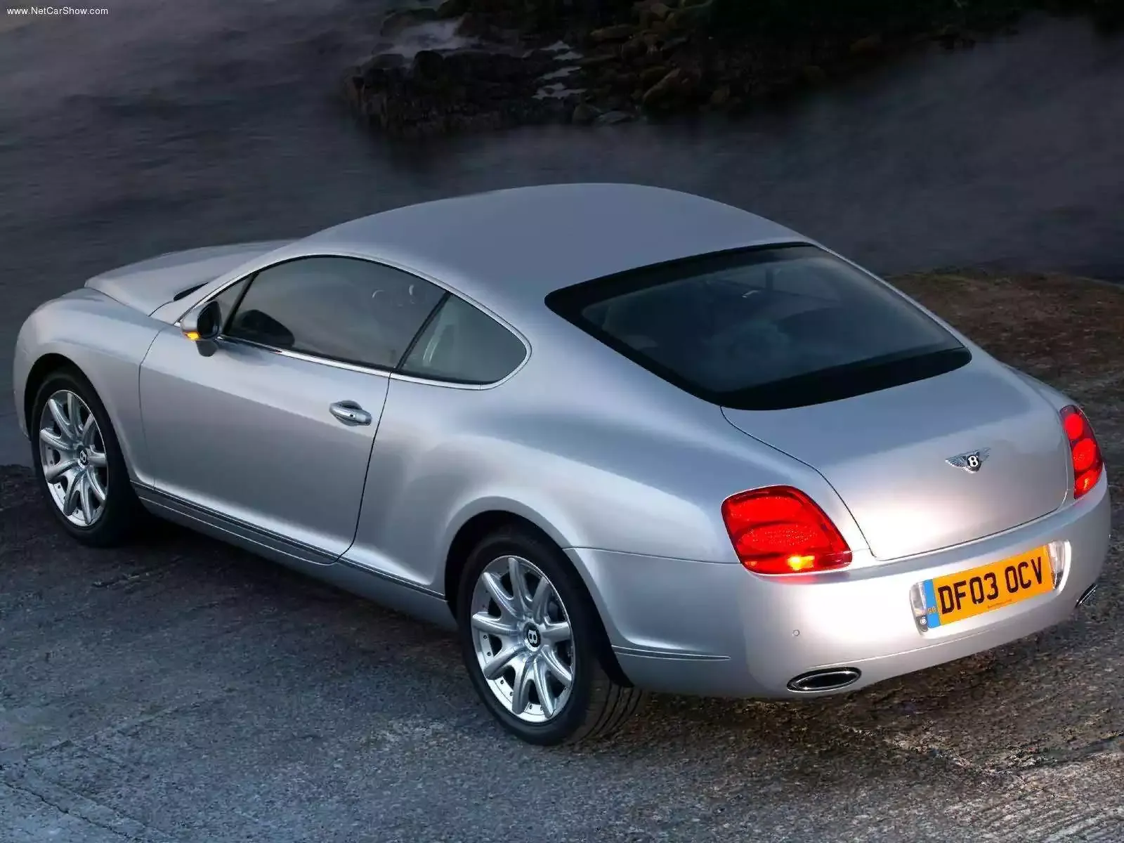 Hình ảnh xe ô tô Bentley Continental GT 2003 & nội ngoại thất