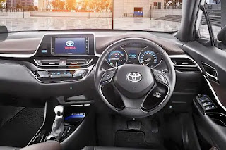 Interior Toyota C-HR Hybrid