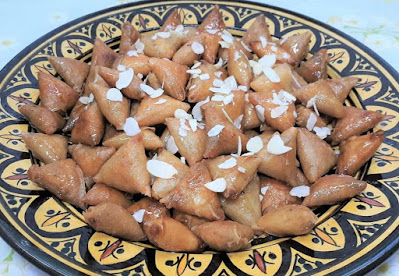 بريوات باللوز